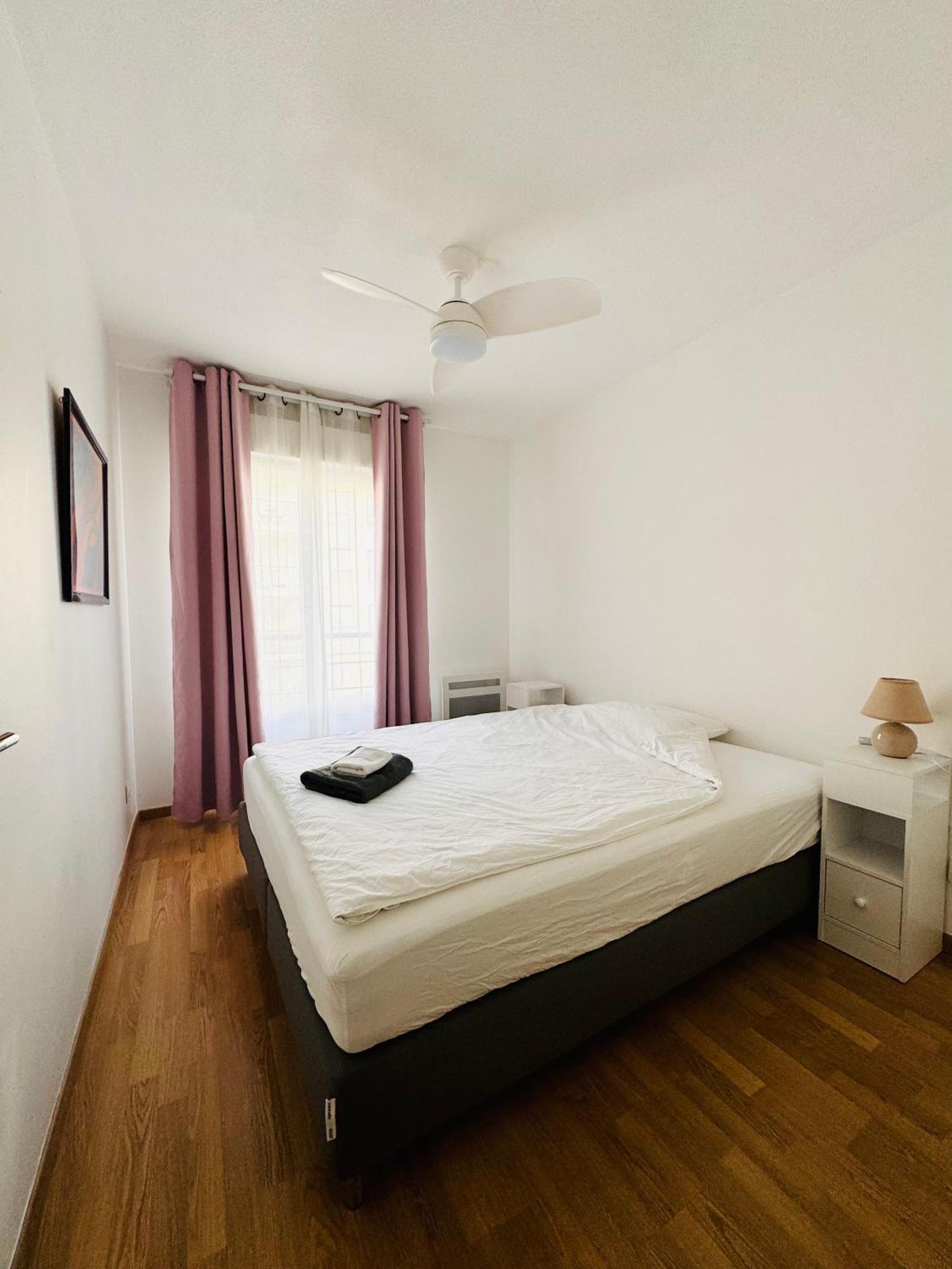 Beautiful Apartment Near Geneva Saint-Julien-en-Genevois Exterior foto