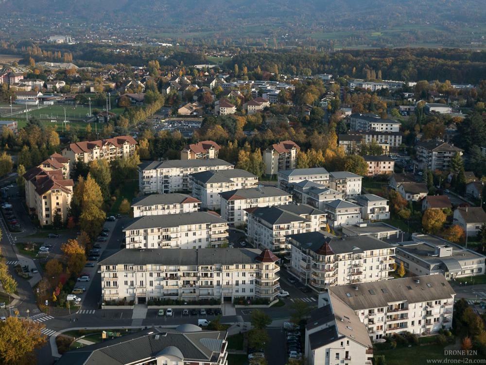 Beautiful Apartment Near Geneva Saint-Julien-en-Genevois Exterior foto